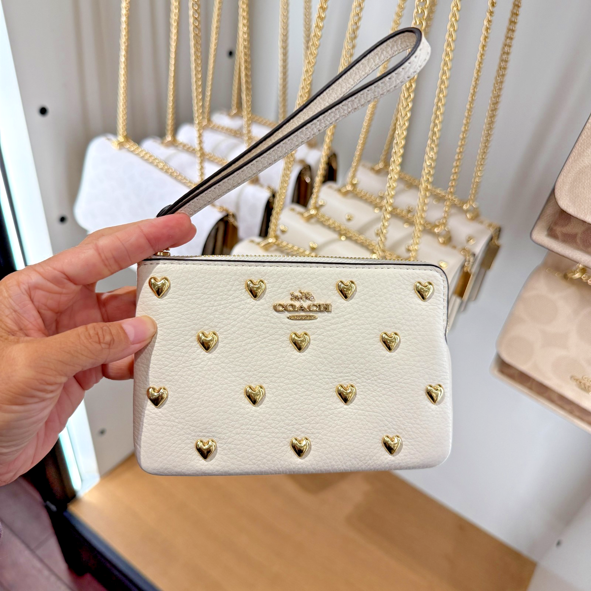 Coach Corner Zip Wristlet With Heart Rivets CDF06 | eBay