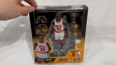 MAFEX Michael Jordan Chicago Bulls HOME Figure No.255 MEDICOM TOY