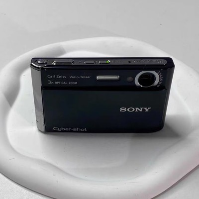 Sony Cyber Shot DSC-T70 8.1MP 3x Optical Zoom CCD Digital Camera