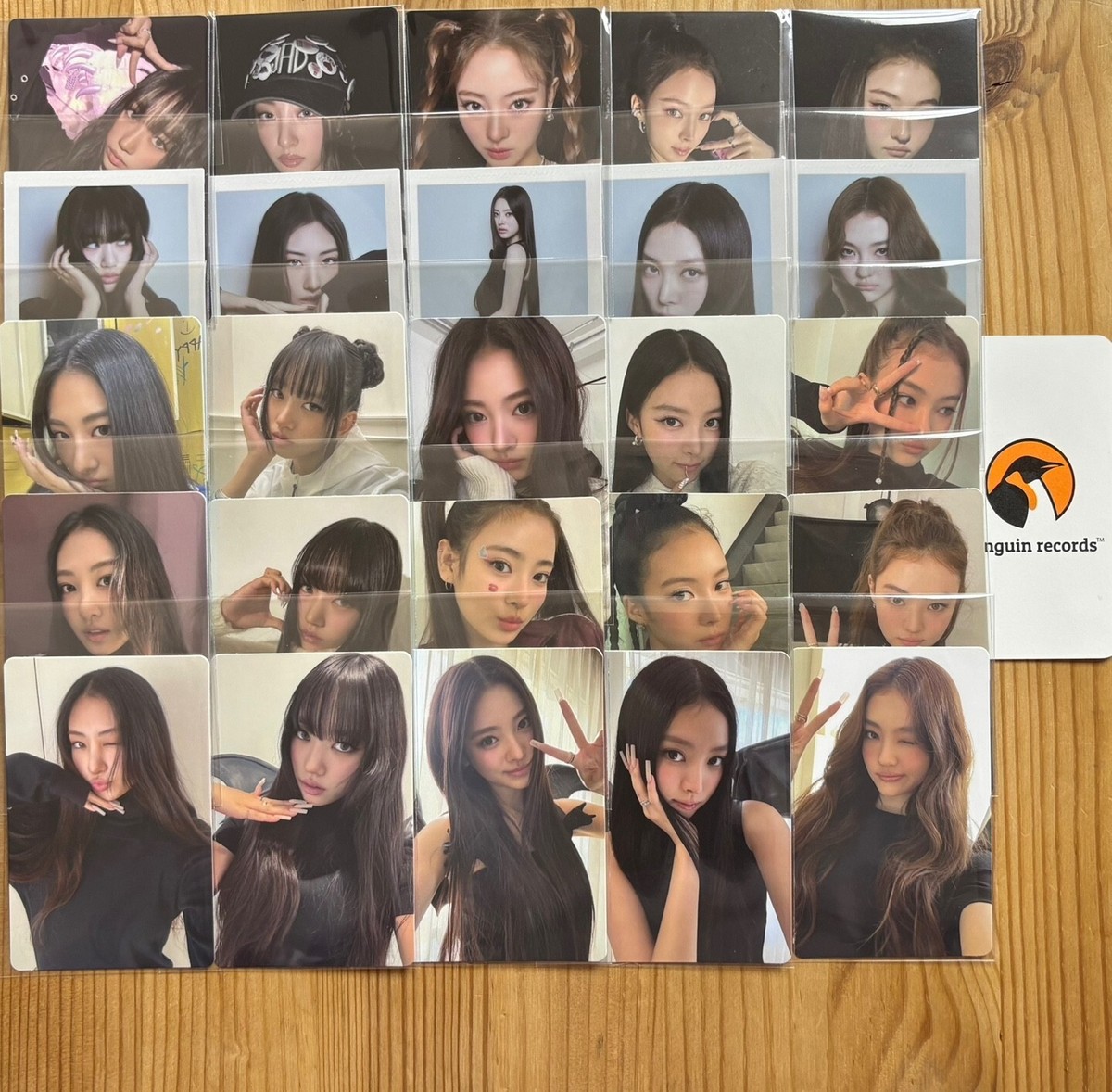 MEOVV - 1st EP ALBUM MY EYES OPEN VVIDE THEBLACKLABEL POB PHOTO