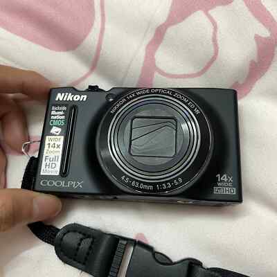 Nikon COOLPIX S8200 16.1MP Digital Camera 14 x Optical Zoom in