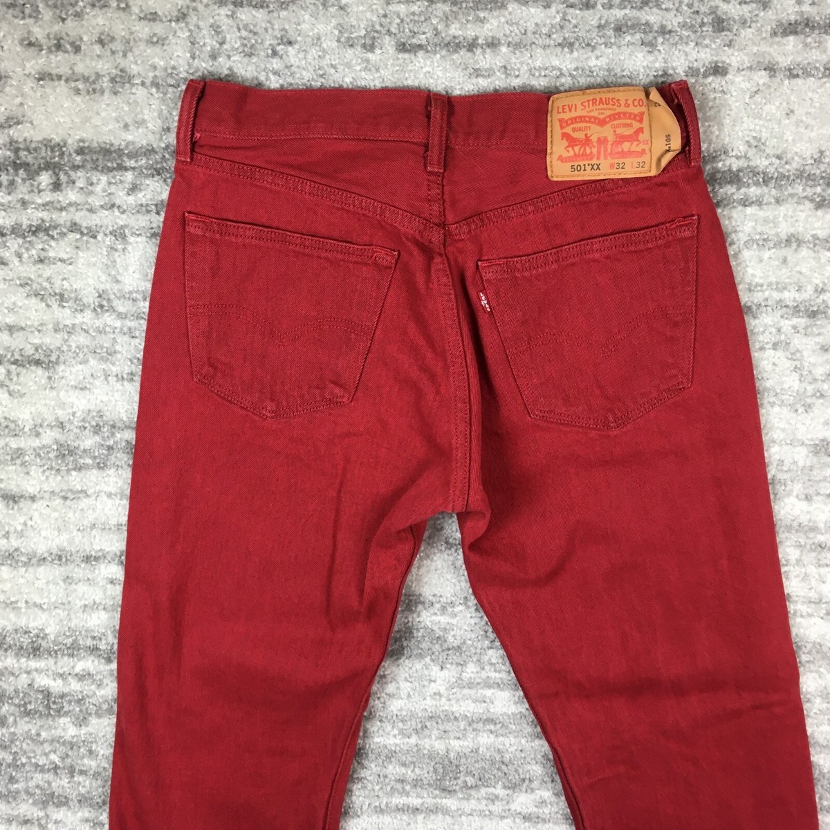 Levi's 501 XX Jeans Mens 32x32 Straight Button Fly Red Measure