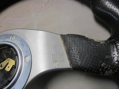 Momo JDM Leather Race Racing Steering Wheel w/ Horn Button D32 KBA