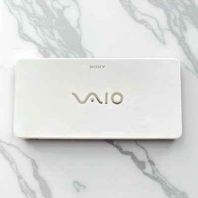 SONY VAIO Type P white VGN-P70H Intel Atom Z520 RAM 2GB AC100V