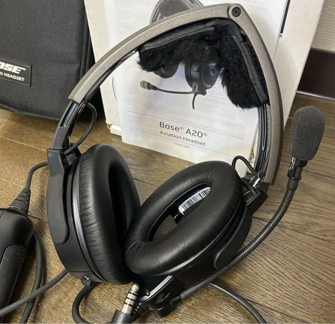 BOSE A20 Aviation Headset black noise canceling w/Accessories