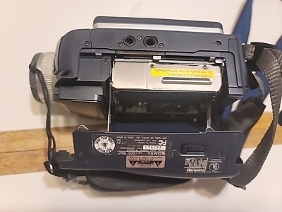 Sony DCR-TRV27 MiniDV Handycam Handheld Video Camera (For Parts