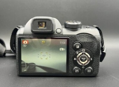 Fujifilm FinePix S4500 Digital Camera 14MP 30x Zoom Super EBC Lens