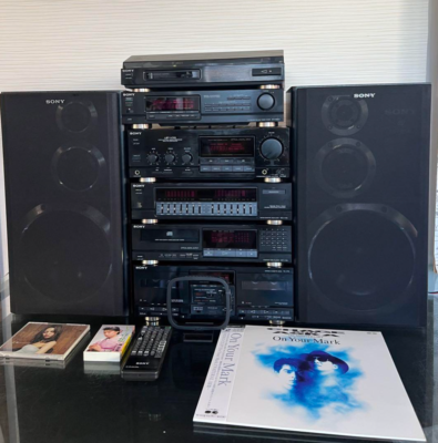 SONY LBT-V725 hi-fi system in a compact size With record player