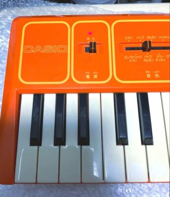 Casio MT-11 Orange Vintage Mini Synthesizer Japan Rare 1980s