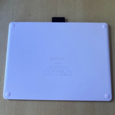 Wacom Intuos Medium CTL-6100WL/P0 Berry Pink Wireless 2018 Model