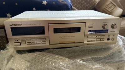 KarDiaN Titania V1 High Gain Distortion Guitar Effects Pedal Used