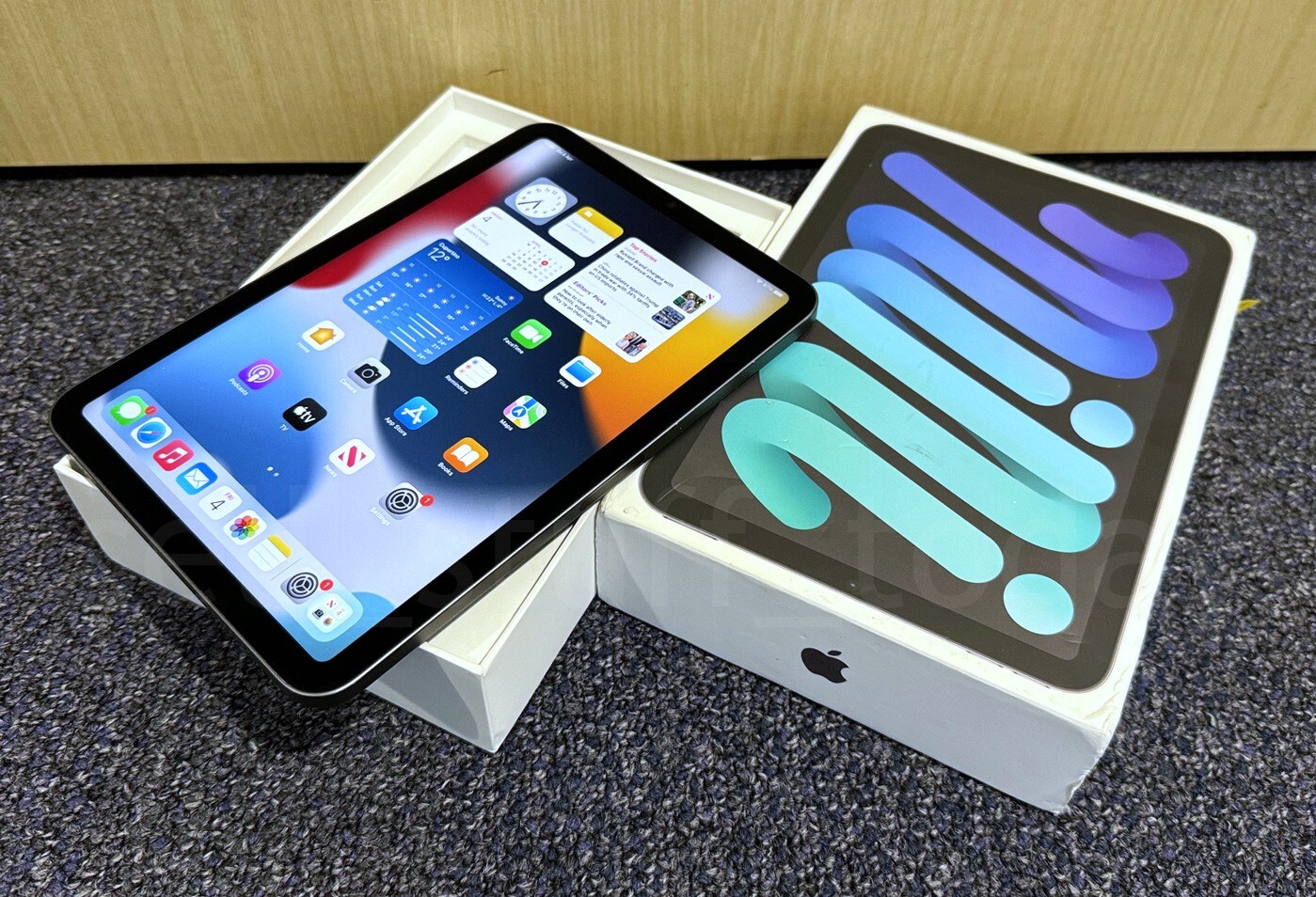 Apple Tablet, iPad Mini 6th Gen (A2567), 64GB, Wi-Fi, Space Grey