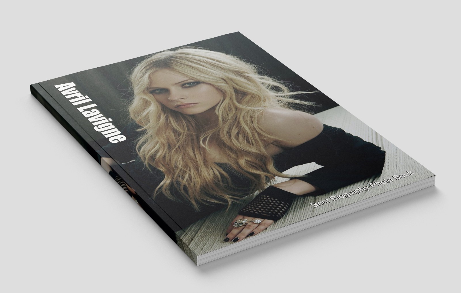 Avril Lavigne Brief Biography Photo Book Available in 2 versions