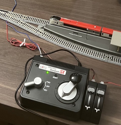 BS KATO N Scale 176-4379 EMD NW2 Union Pacific #1032 Locomotive