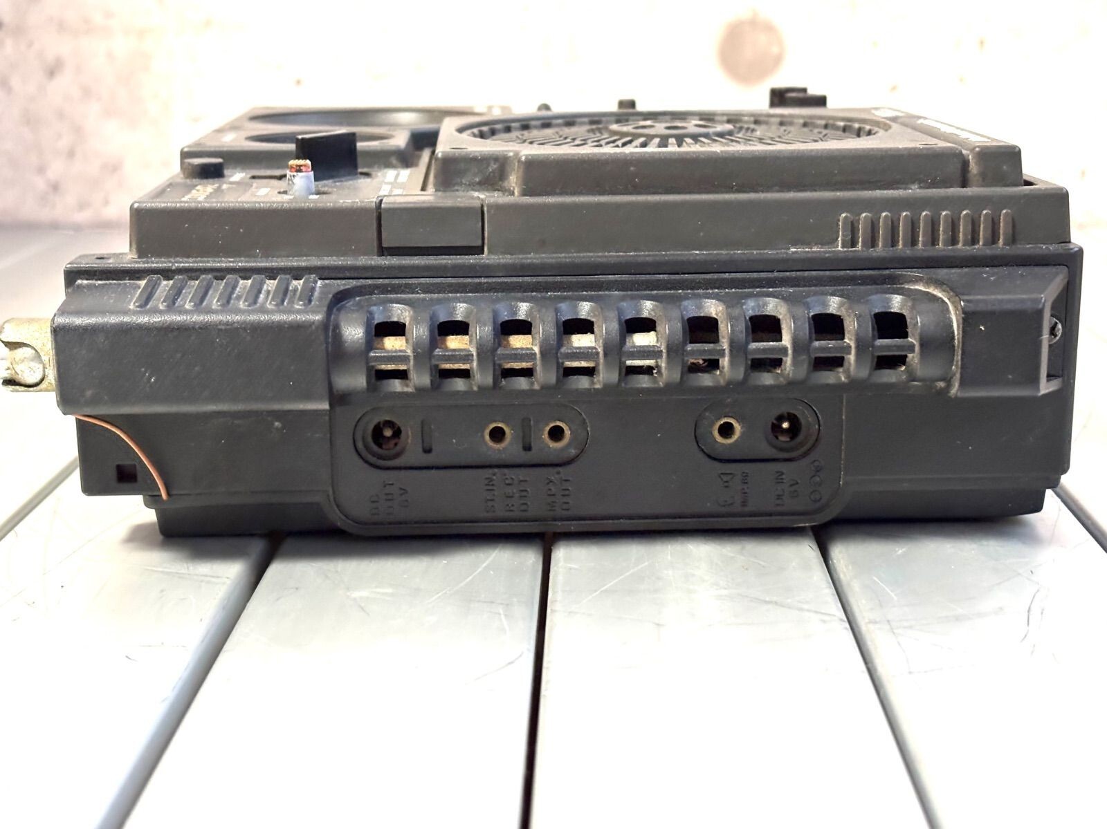 JUNK National Panasonic Cougar NO.7 RF-877 FM/AM 3 Band Vintage