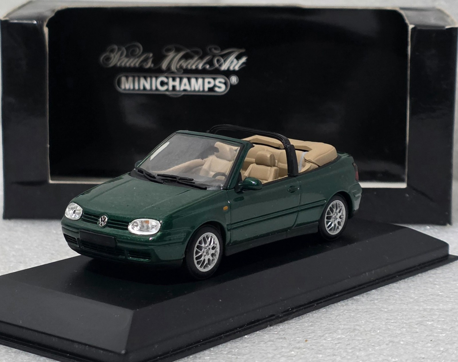 VW Volkswagen Golf MK4 Cabriolet 1999 British Green 1:43