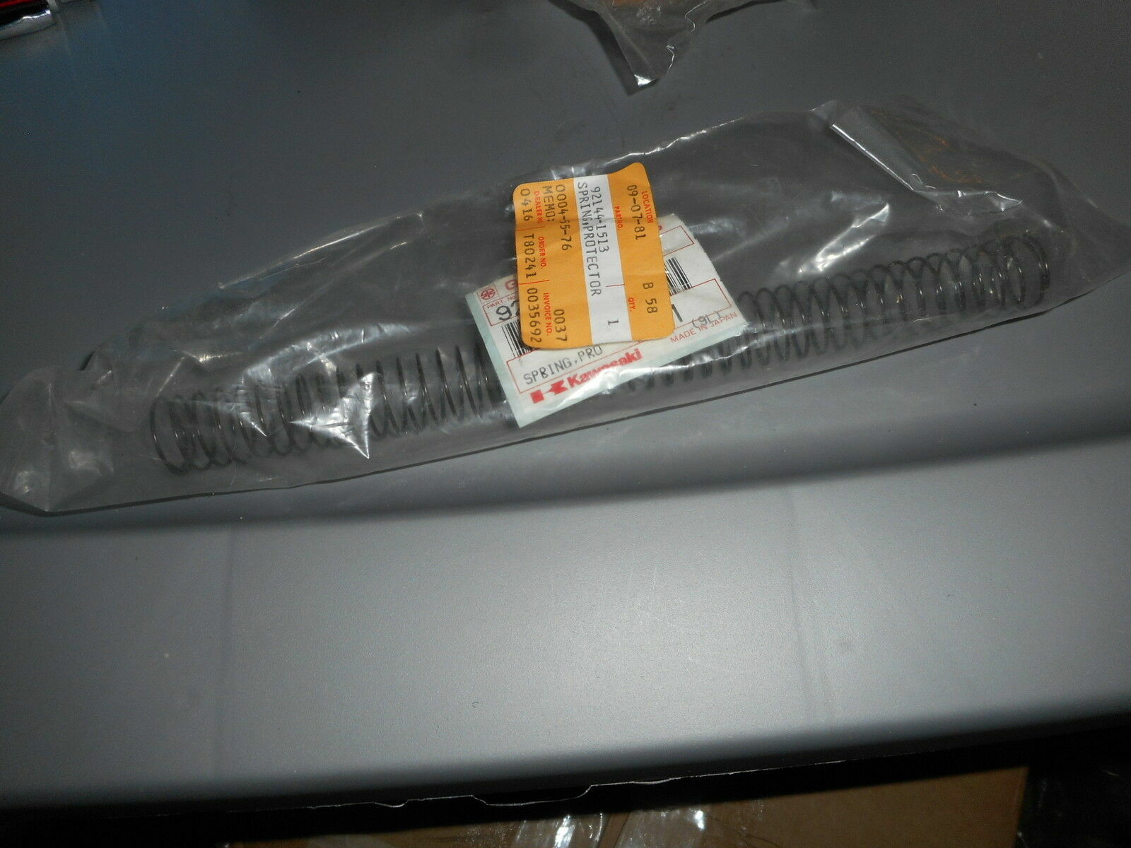 NOS Kawasaki ZX600 ZX-6 Ninja OEM Master Cylinder Spring Protector