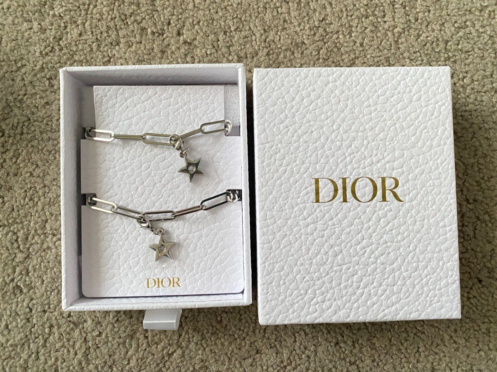 $_57.PNG?set_id=880000500F