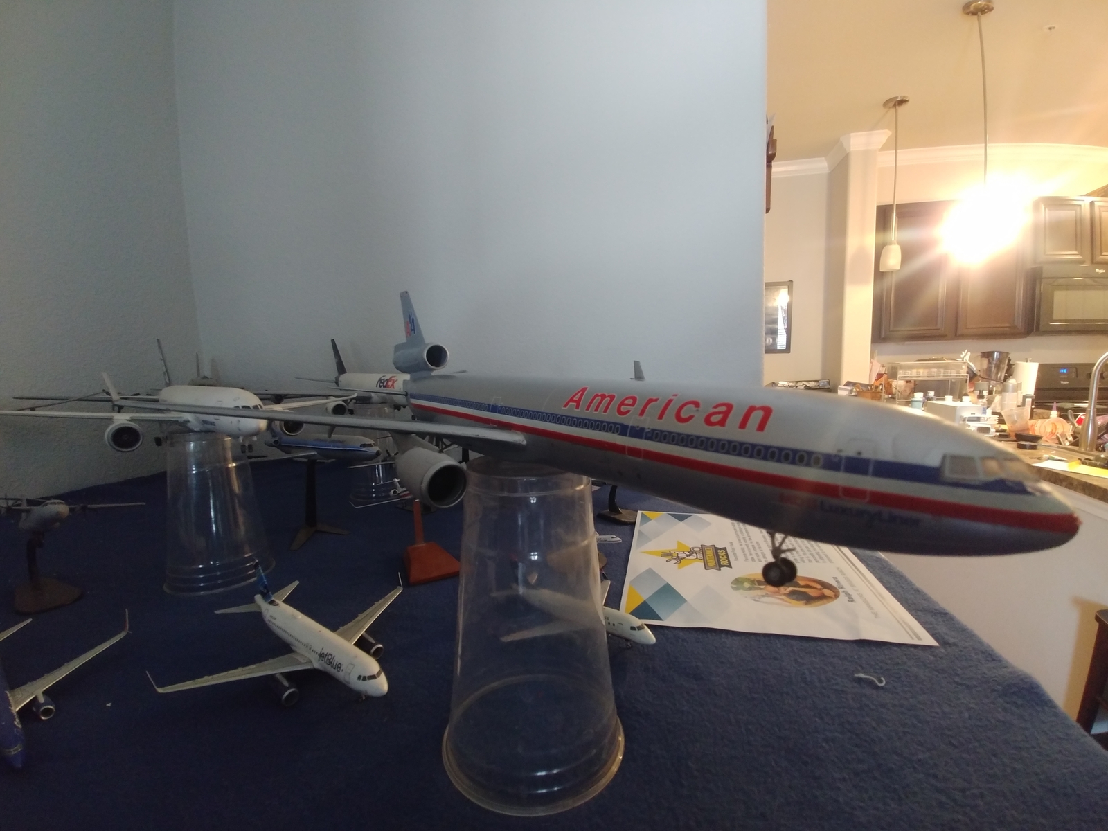 Eastern Express 1/144 McDonnell Douglas MD-11 KLM Civil Airliner