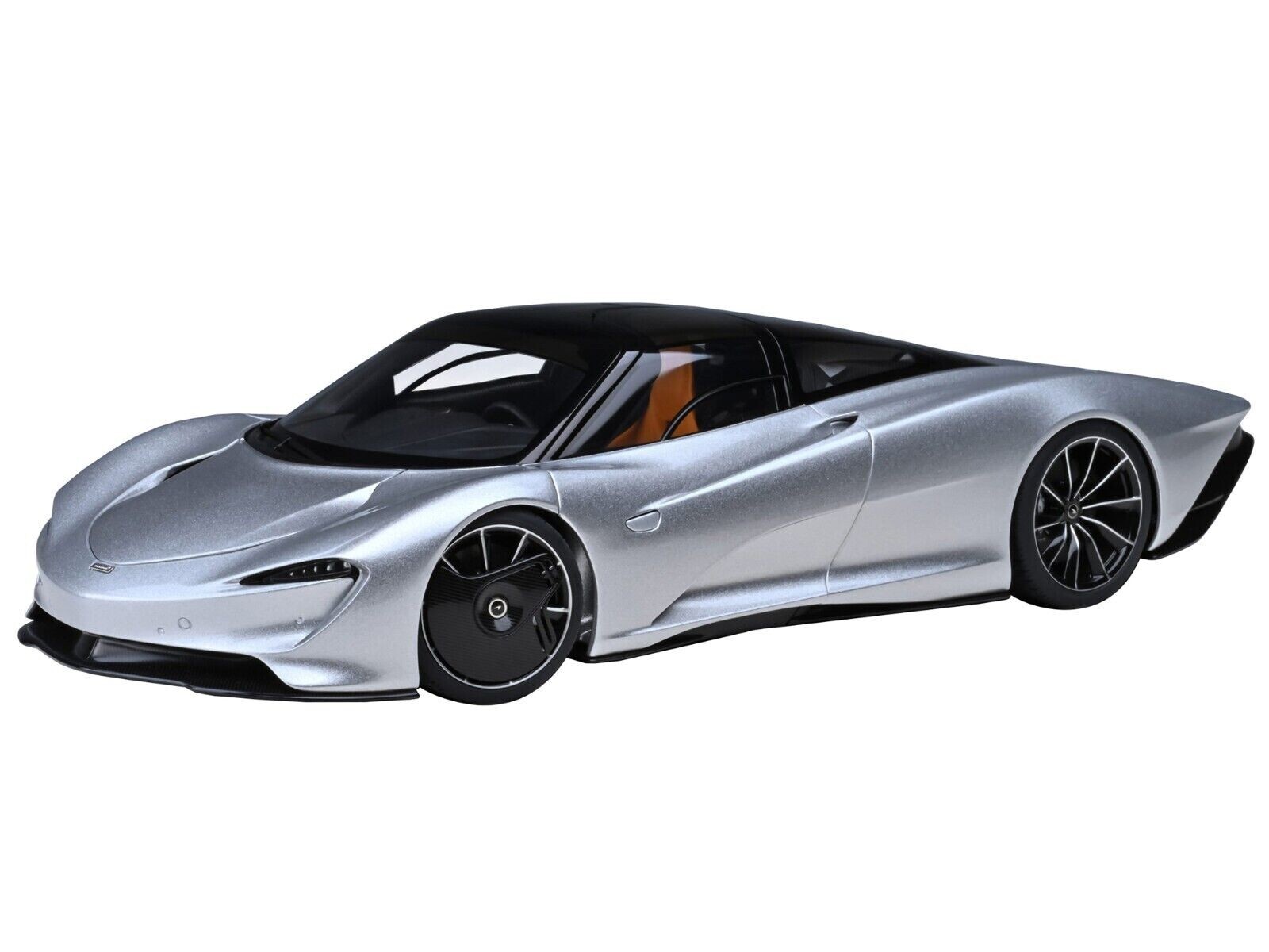 1/18 McLaren Speedtail Supernova Silver W/Suitcases Model Car By