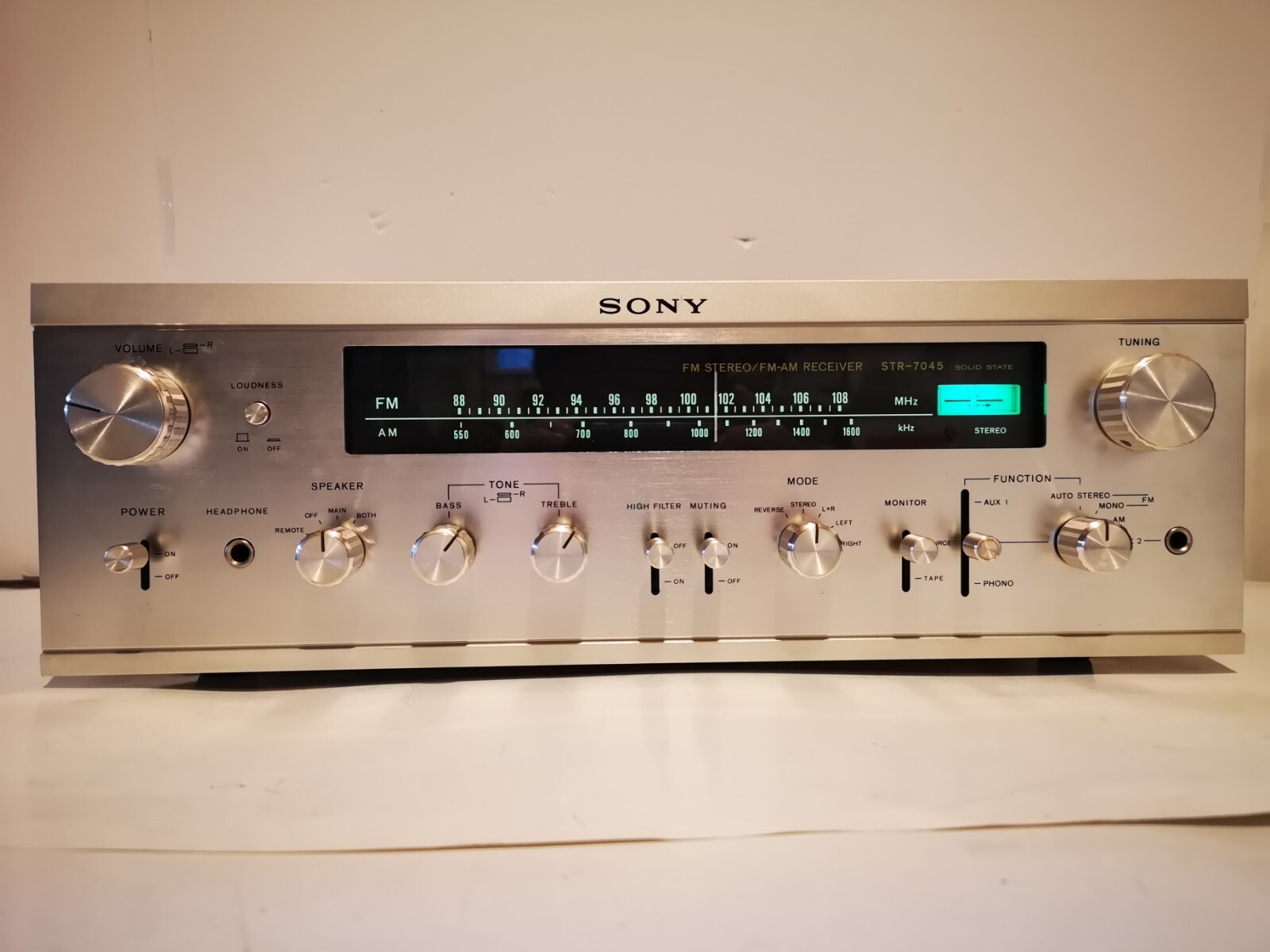 SONY FM Stereo/FM-AM Receiver STR-7045 | eBay