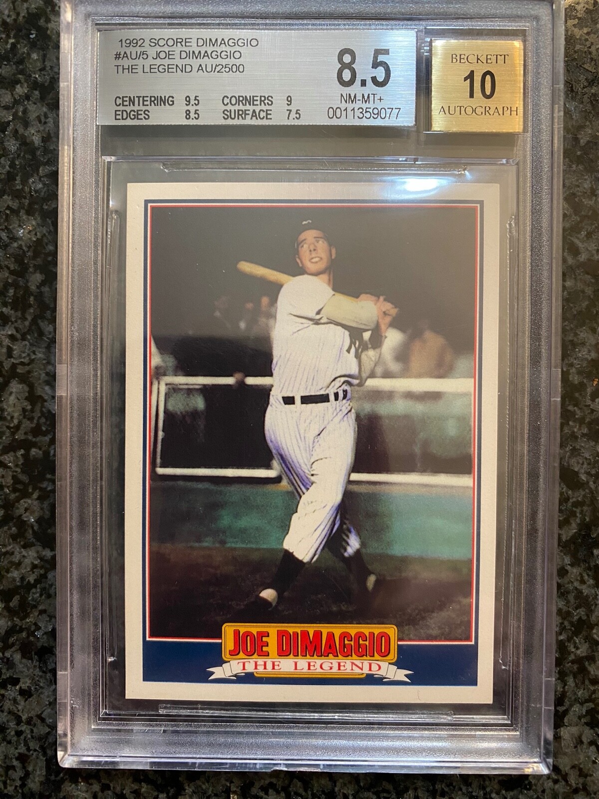 1992 Score Joe Dimaggio The Legend 5 of 5 #/2500 BGS 8.5 AUTO 10