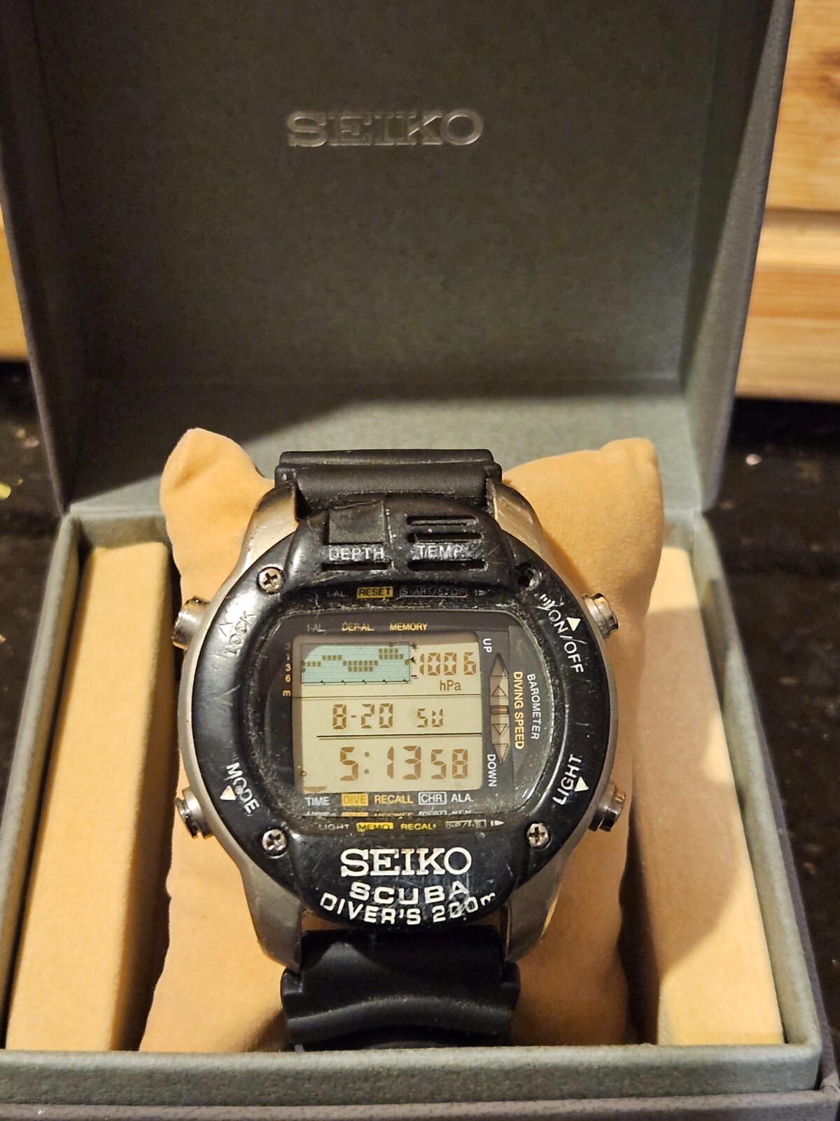 Seiko M796-5A10 Scuba Master Diver 200m Computer Titanium Watch