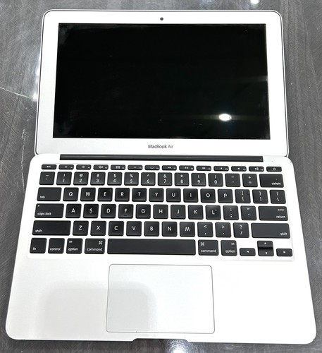 Apple MacBook Air A1465 Laptop **READ DESCRIPTION** *FOR PARTS* | eBay
