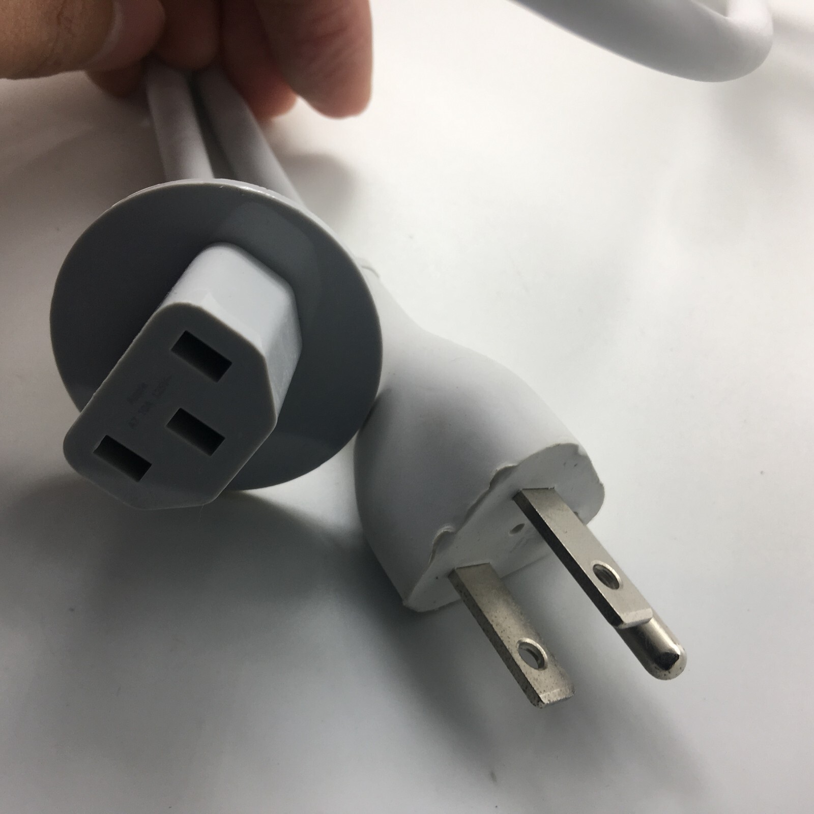 Original Apple AC power cord for iMac 21.5