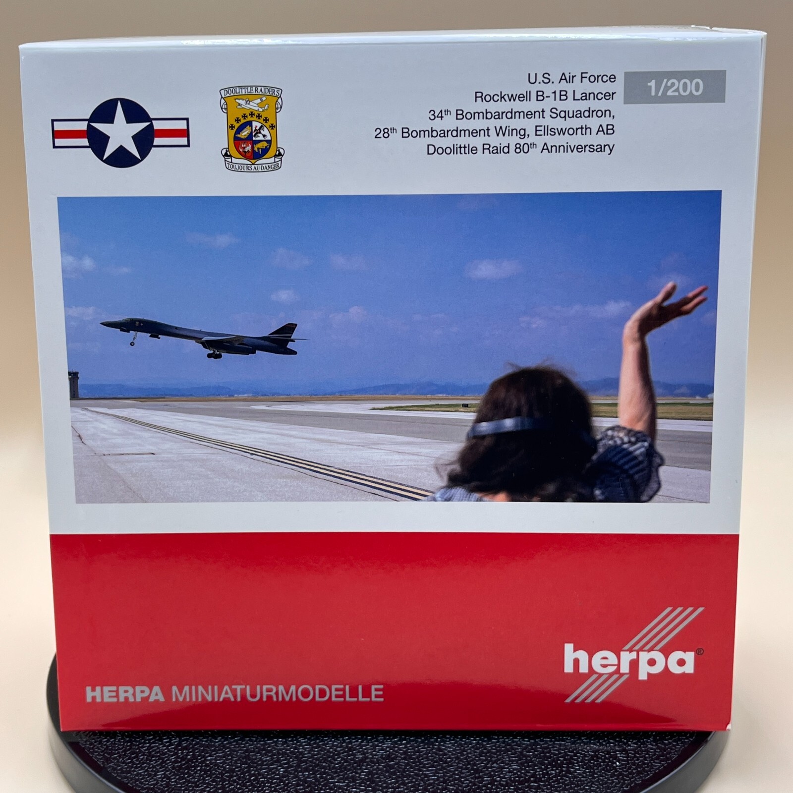 Herpa 1/200 U.S. Air Force Rockwell B-1B Lancer 85-0060