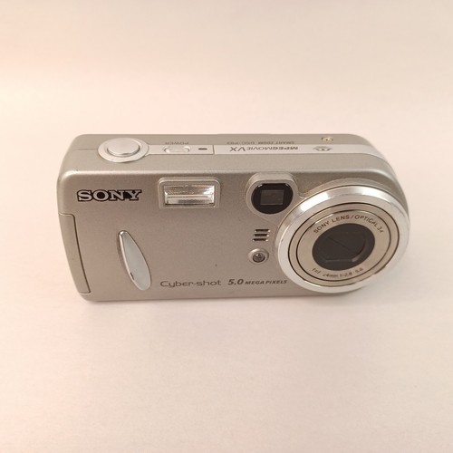 Sony Cyber-shot DSC-P92 5 MP Digital Camera Silver Vintage | eBay