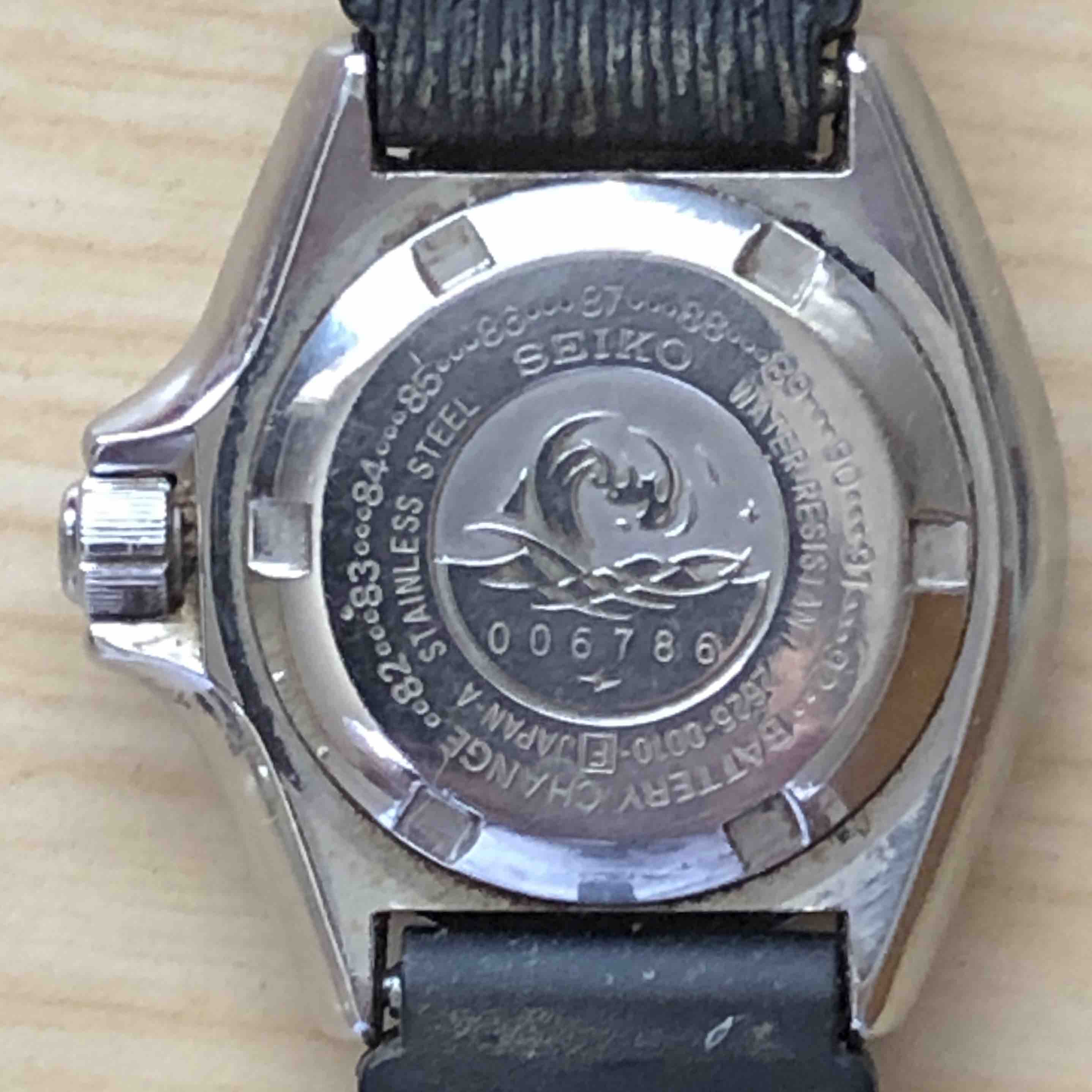  SEIKOダイバーズウォッチ1980が電池交換で動きだした - T's blog