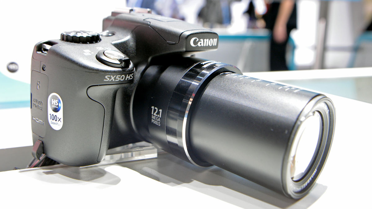 世界初の光学50倍ズーム搭載コンデジ「PowerShot SX50 HS」実機