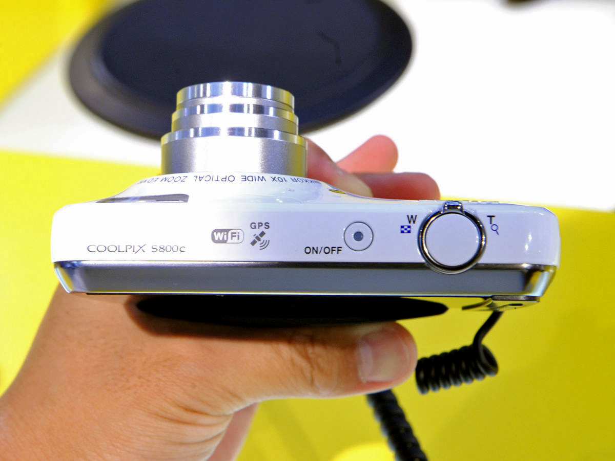 ニコンのAndroid搭載カメラ「COOLPIX S800c」実機フォト&ムービー