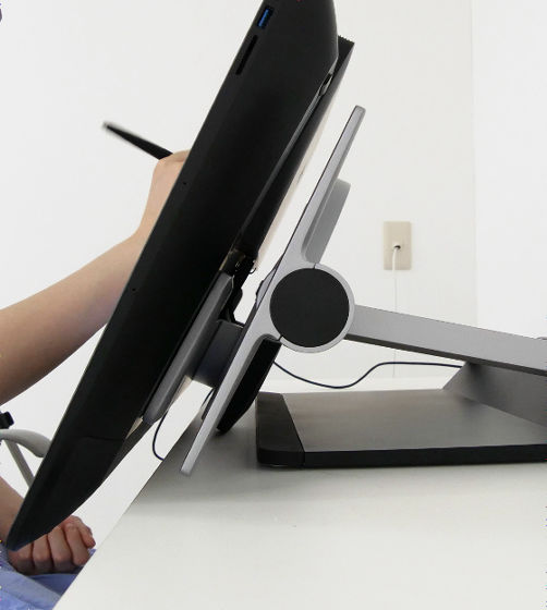 4K対応の液晶ペンタブ「Wacom Cintiq Pro 24」を最強のお絵かきツール