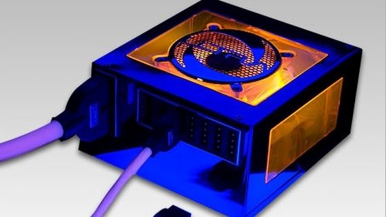 自作PCのケーブル取り回しや電源効率改善の可能性を秘めたIntel発の新