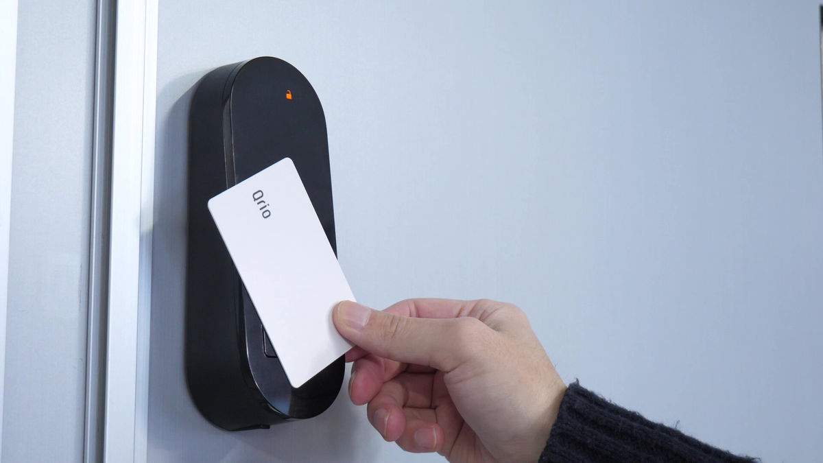 スマホ・カードキー・暗証番号で解錠可能でハンズフリーでの帰宅も実現