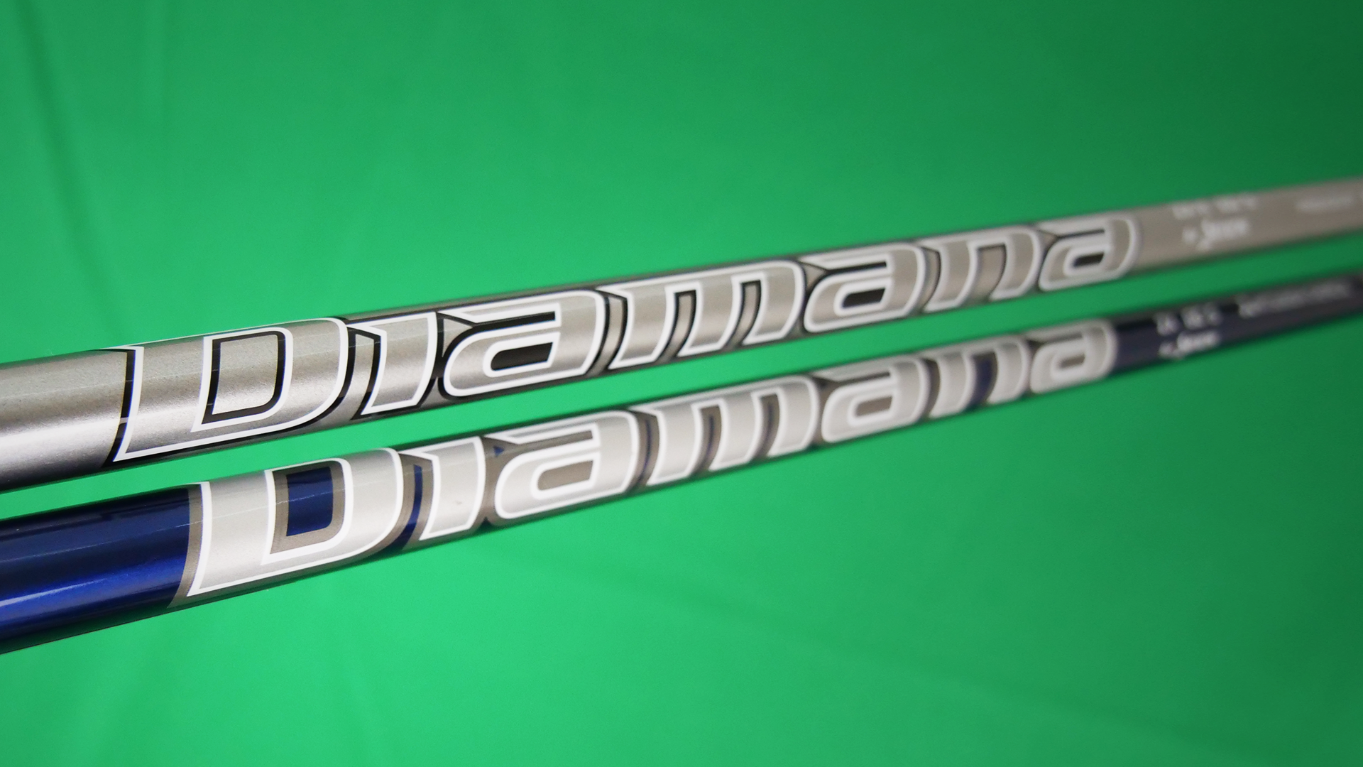 ZX7 Mk IIの純正「ディアマナ ZX-II60」(上)とZX7の純正「ディアマナ