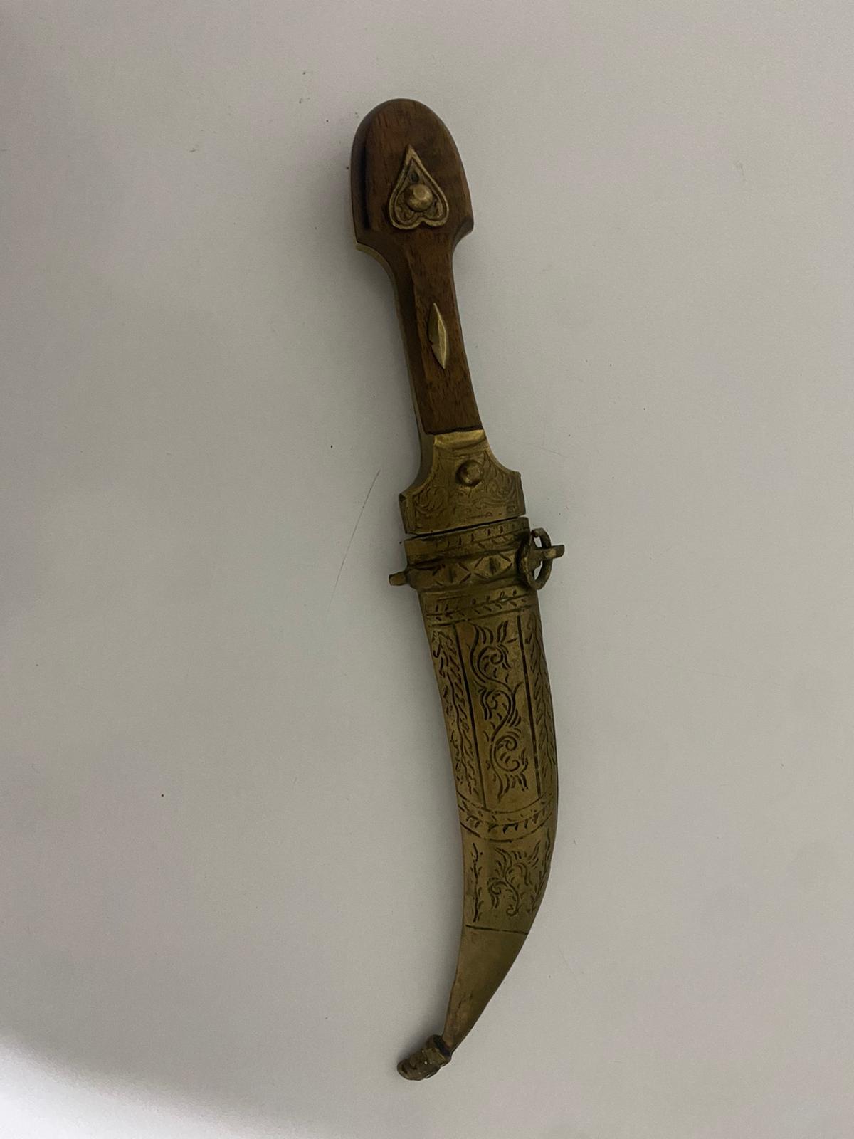 ルビーのナイフ : r/Supernatural