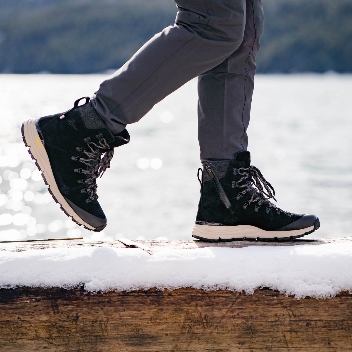 Danner - Arctic 600 Side-Zip Black/Brown Insulated 200G