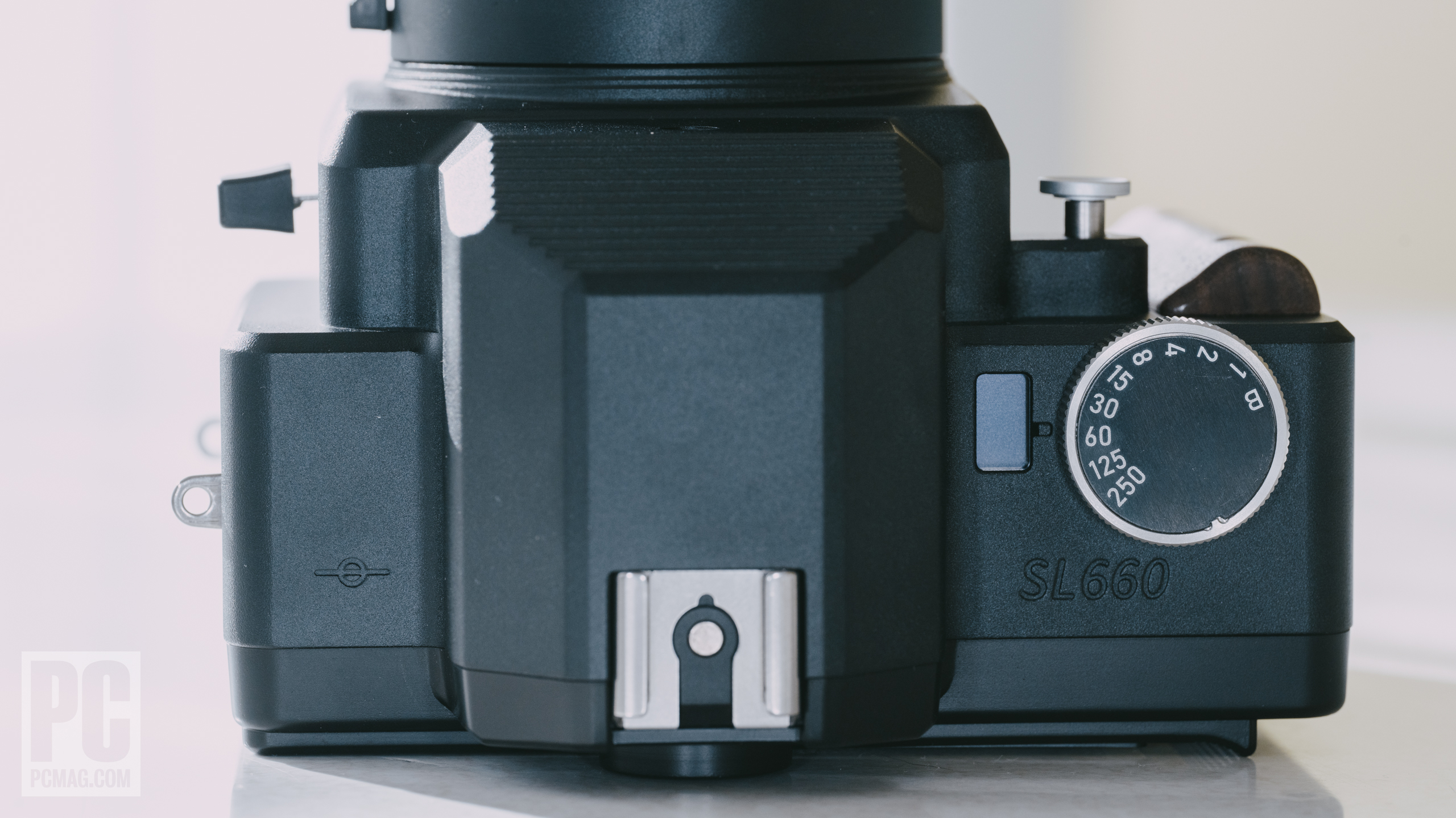 Nons SL660 - Review 2023 - PCMag Middle East