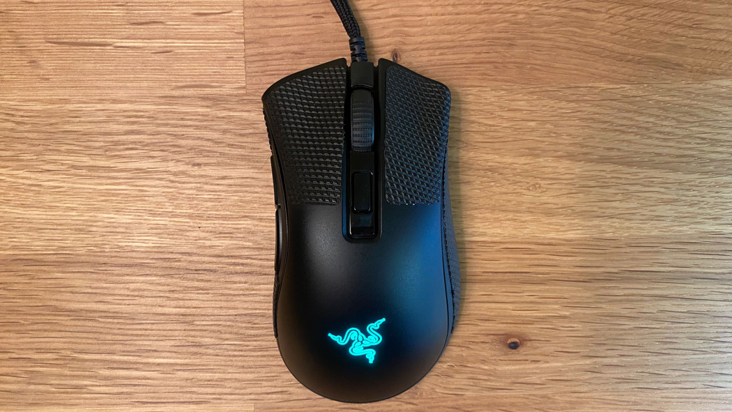 Razer DeathAdder V2 Mini Review | PCMag