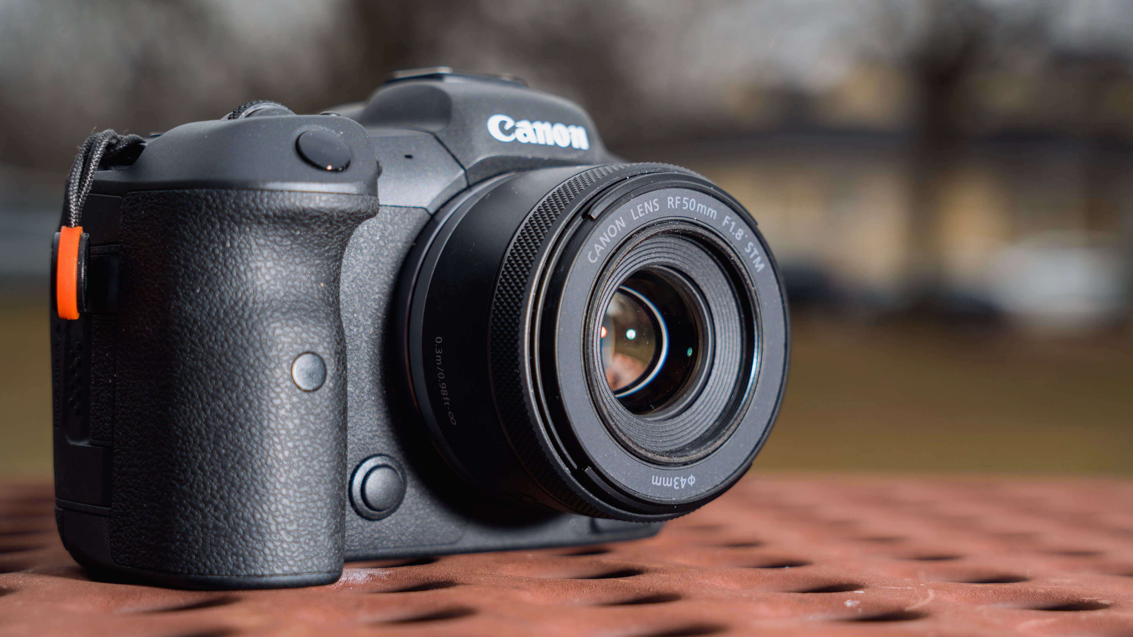 Canon RF 50mm F1.8 STM Review | PCMag