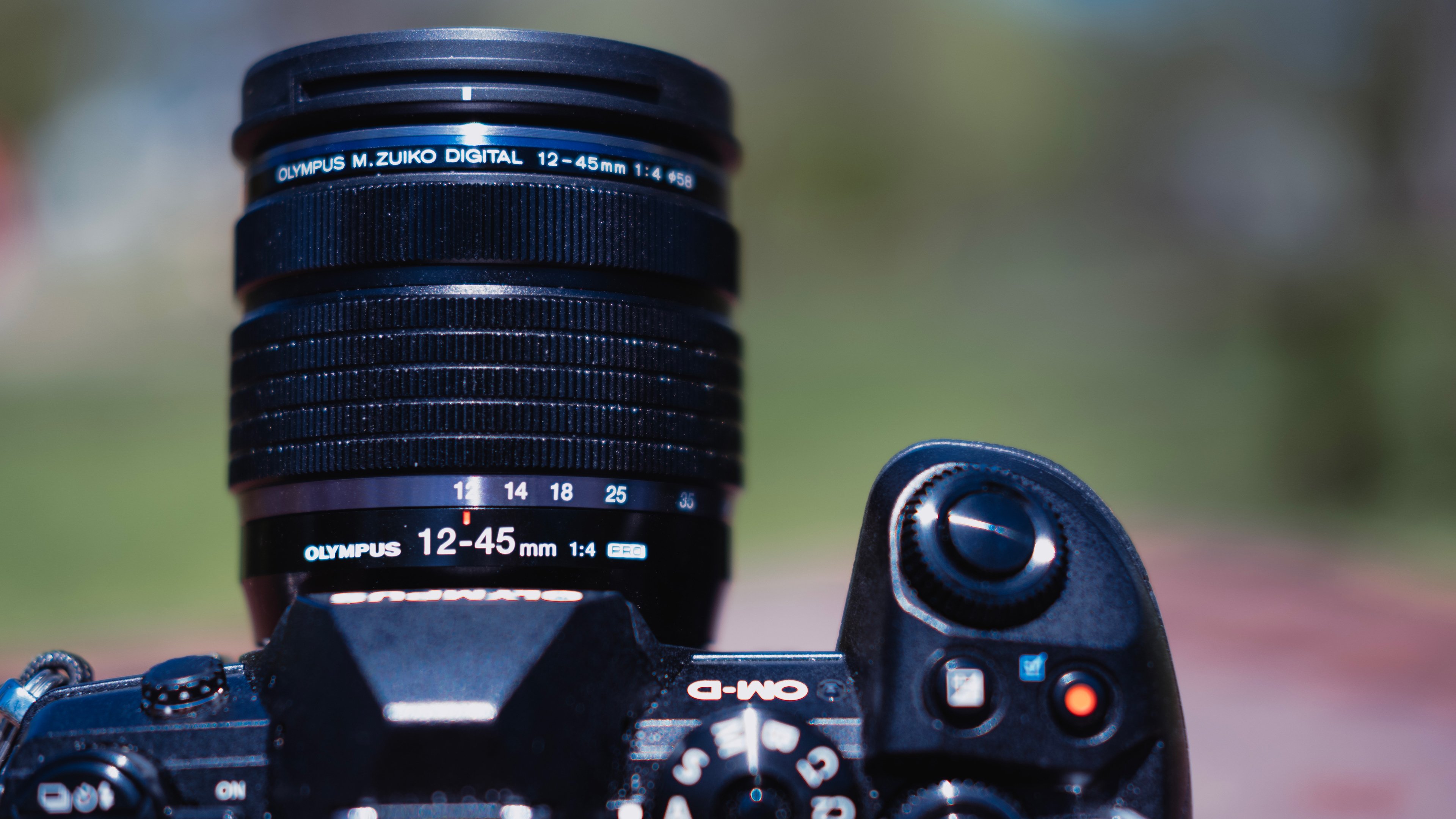 Olympus M.Zuiko Digital ED 12-45mm F4 Pro - Review 2020 - PCMag