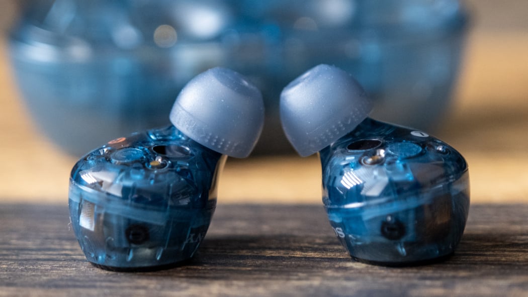 Sony WF-C710N Review: High-End Earbuds for a Midrange Price | PCMag