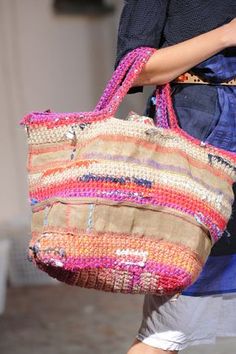 この Pinterest ボードで 16 件の「ダニエラグレジス」や「ニット