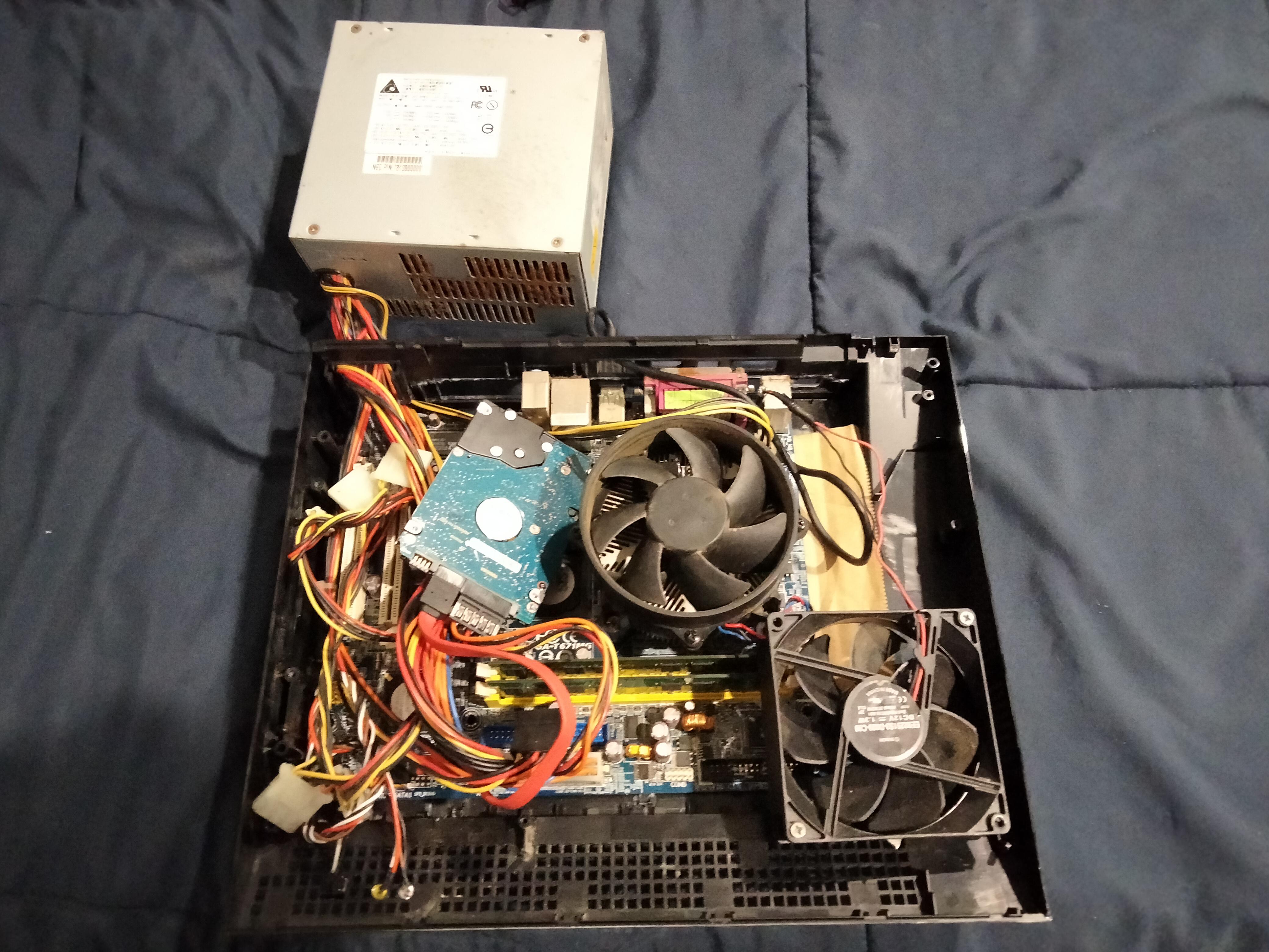 プレステ3、WiiU2台、PC プレステ3、WiiU2台、PC プレステ3、WiiU2台