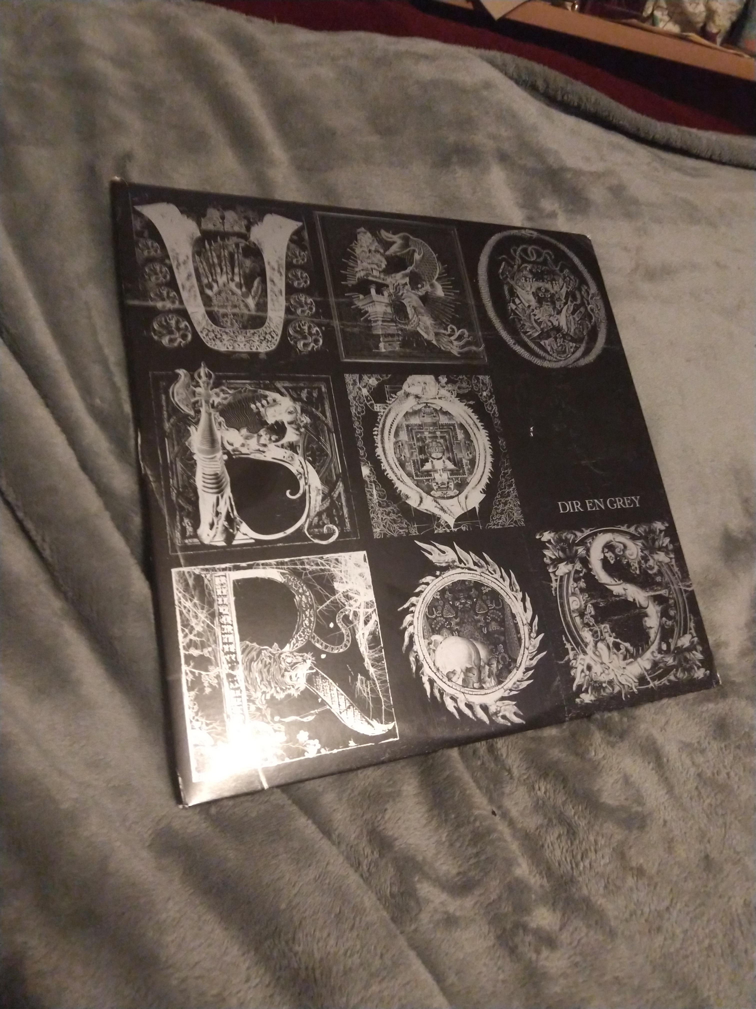 DIR EN GREY - UROBOROS Its been about ten years since realease