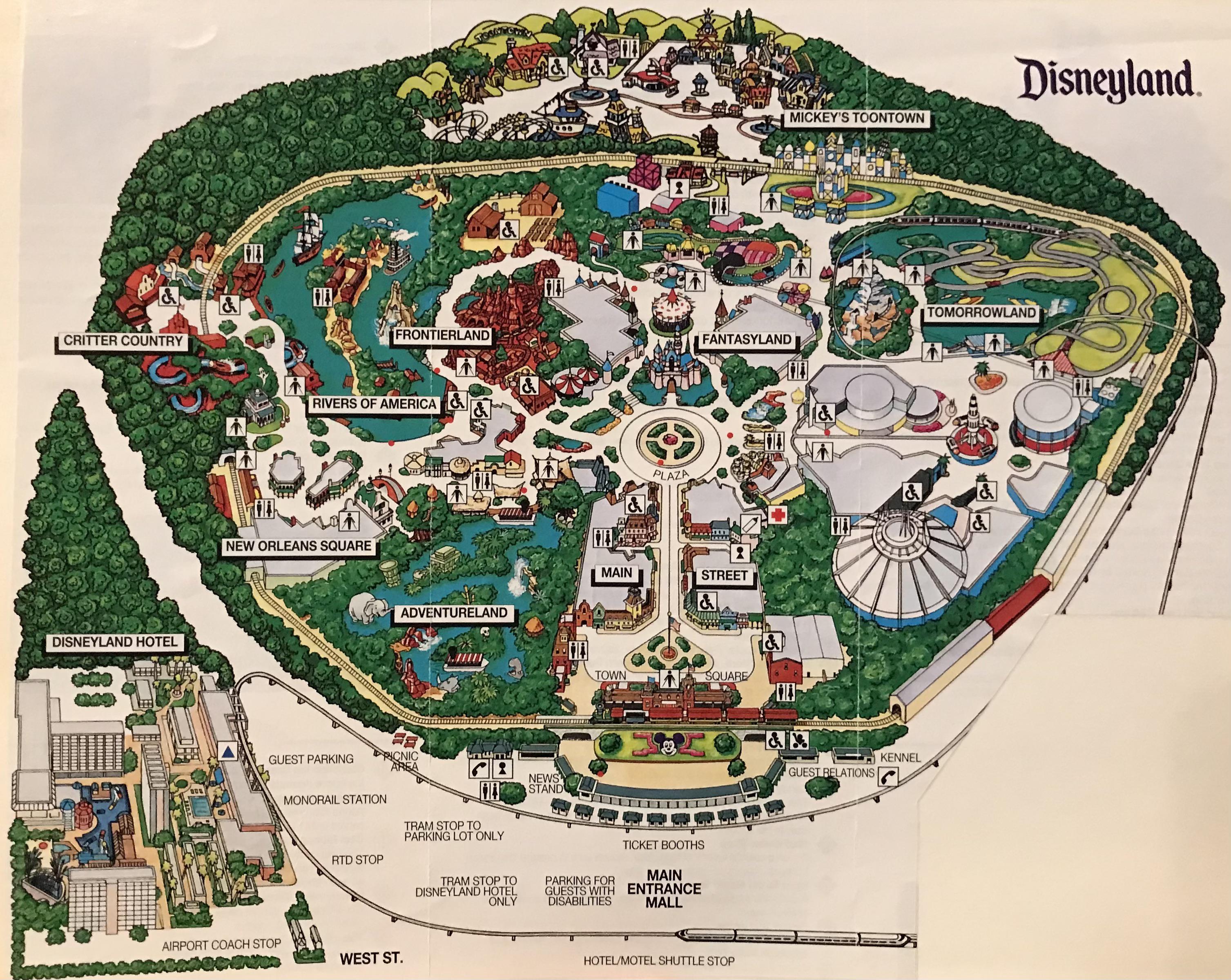 1994年のディズニーランドの地図、1992年のが気に入ったんでしょ