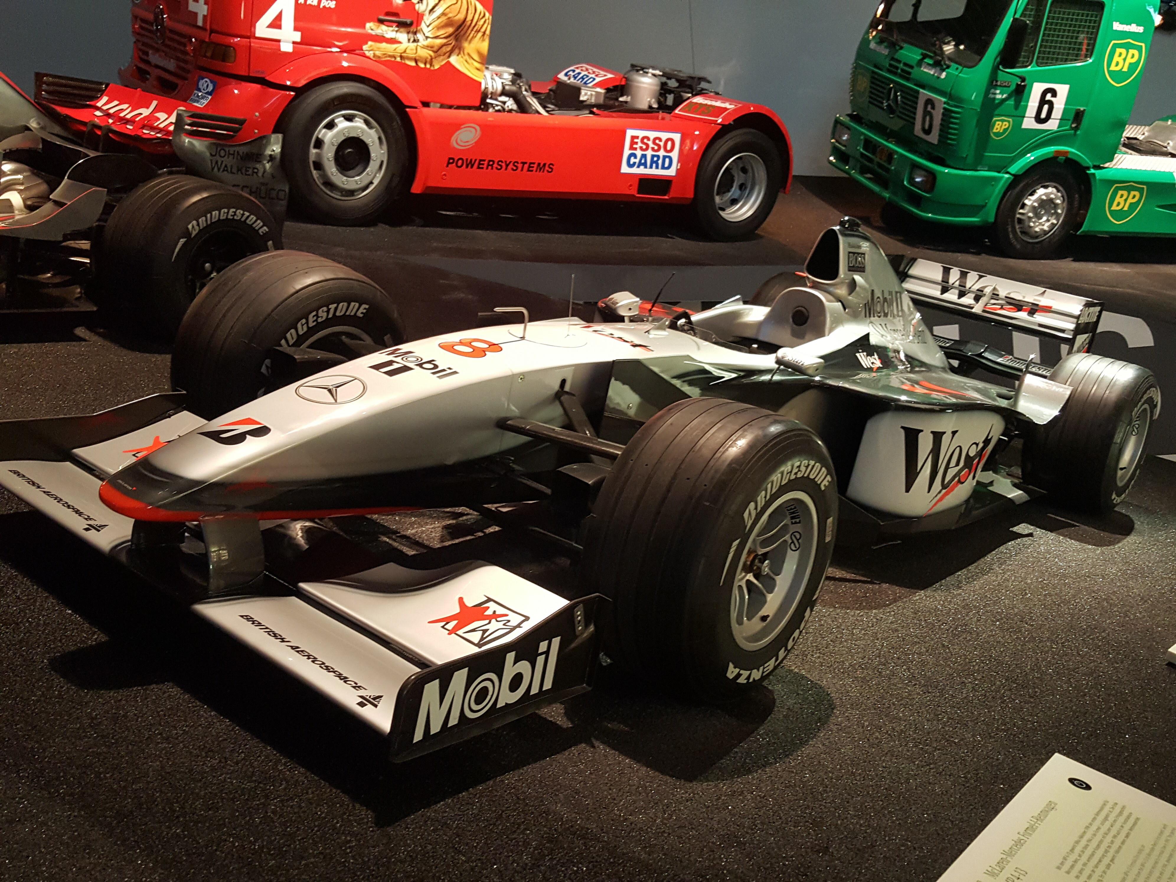 マクラーレン・メルセデス MP4-13、ミカ・ハッキネンが初のWDCタイトル